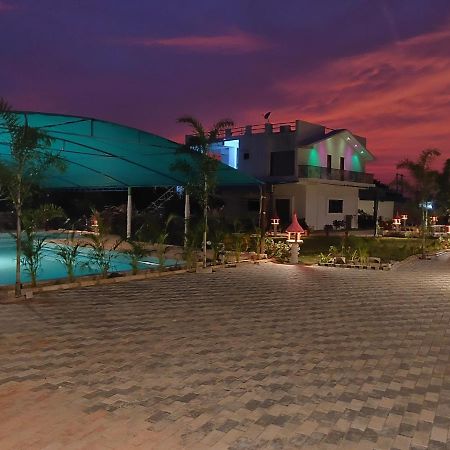 Houbara Resort Sasan Gir Esterno foto