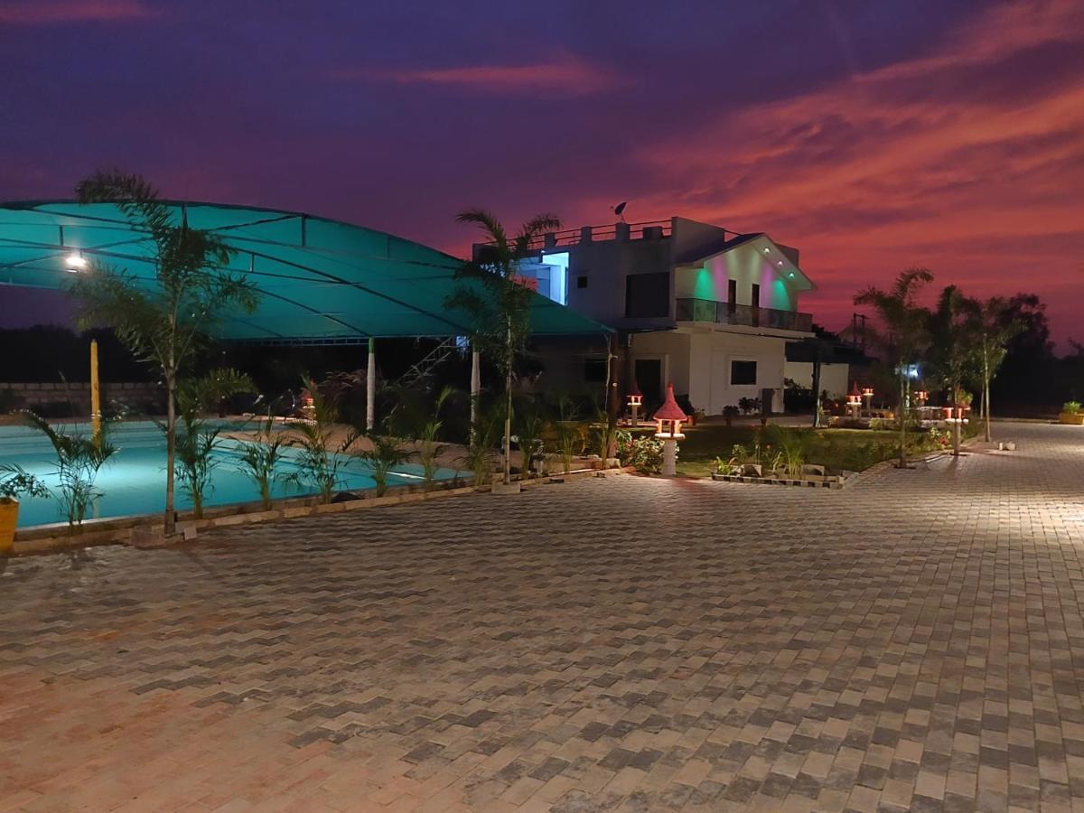 Houbara Resort Sasan Gir Esterno foto