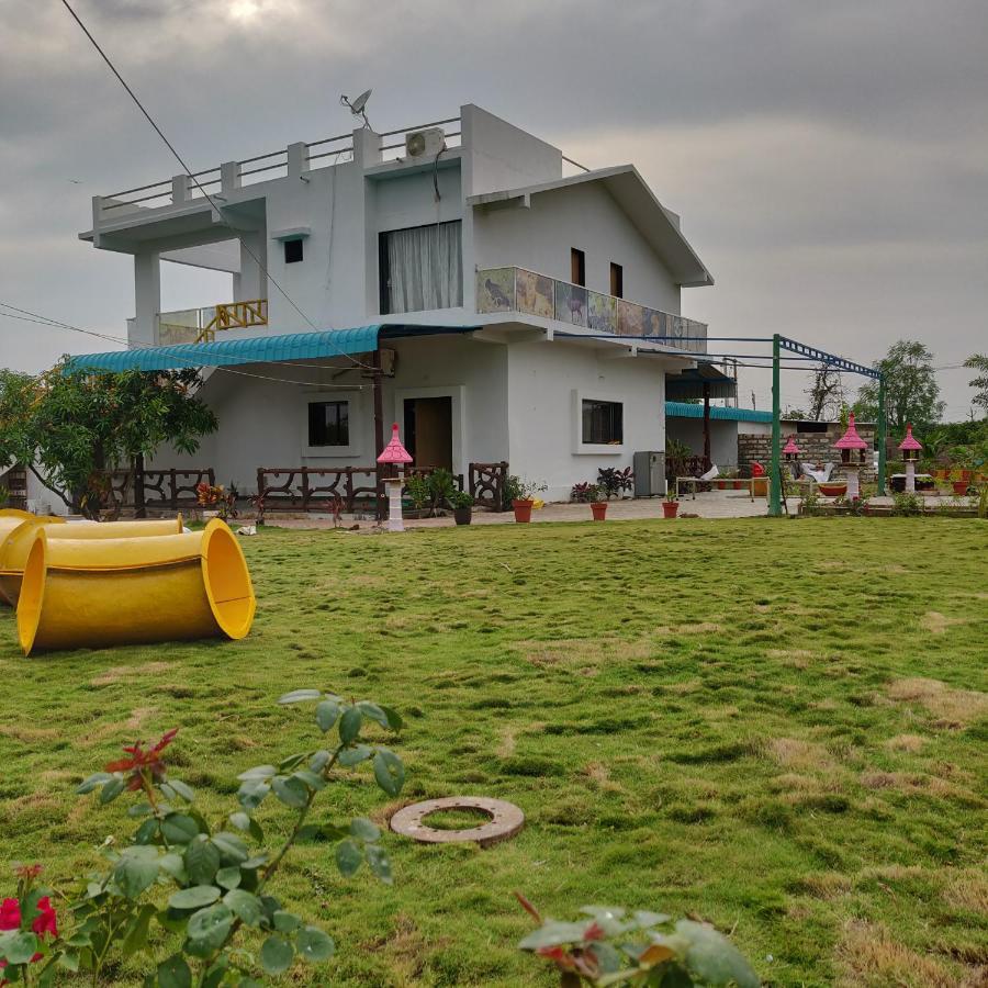 Houbara Resort Sasan Gir Esterno foto