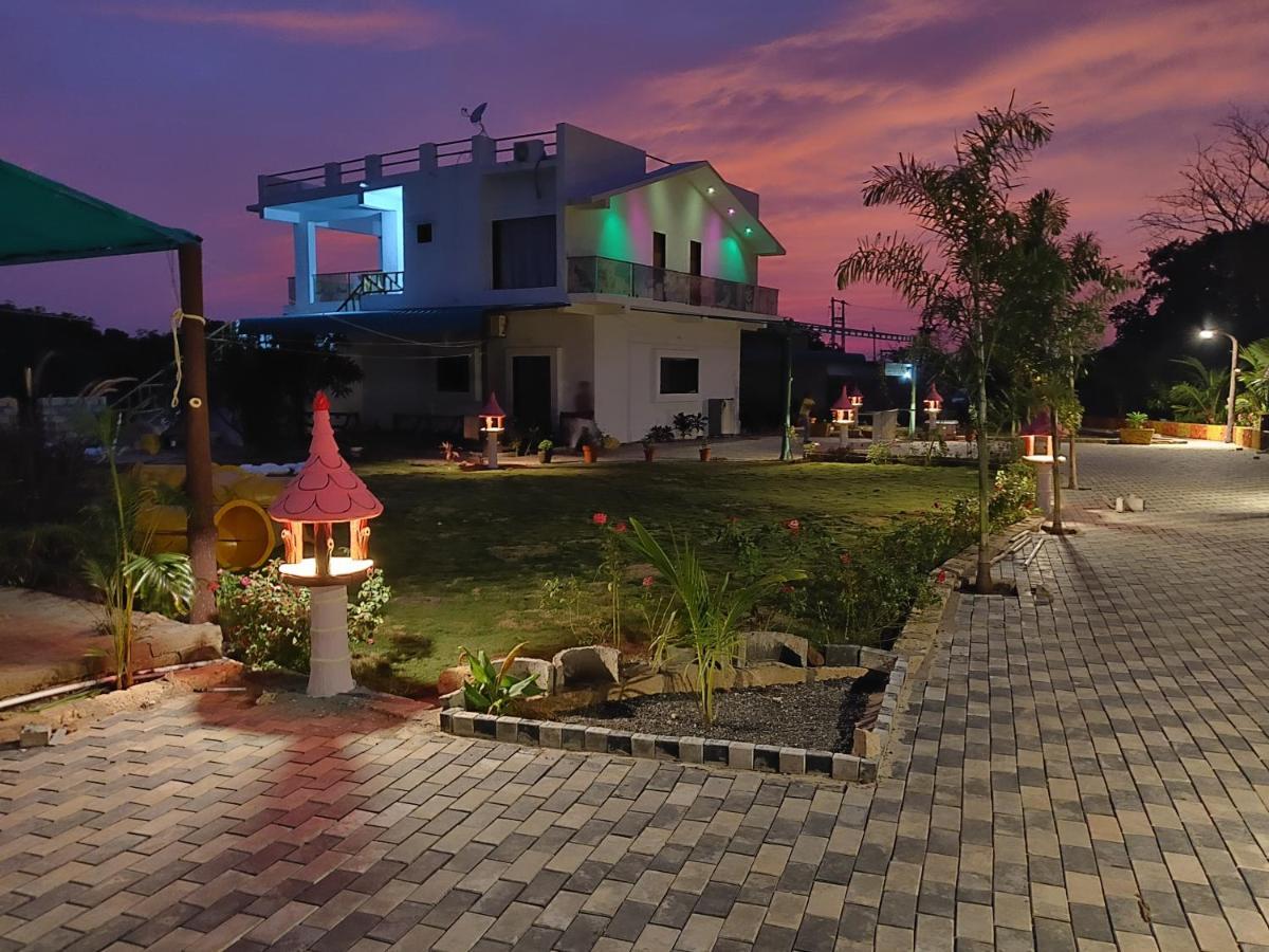Houbara Resort Sasan Gir Esterno foto