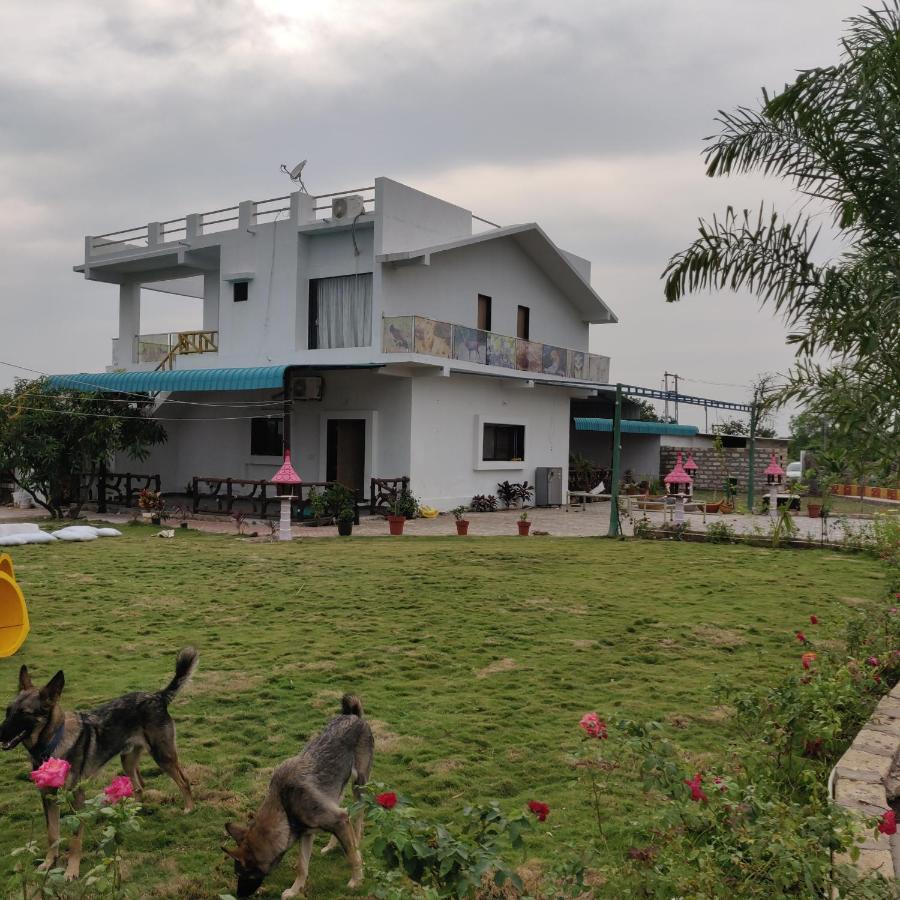 Houbara Resort Sasan Gir Esterno foto